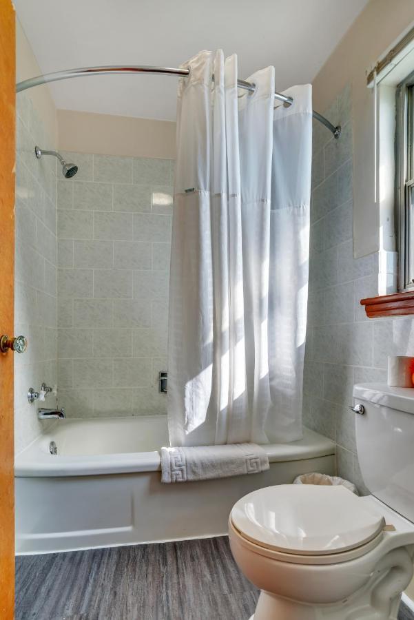Seaway Motel Port Colborne Bagian luar foto